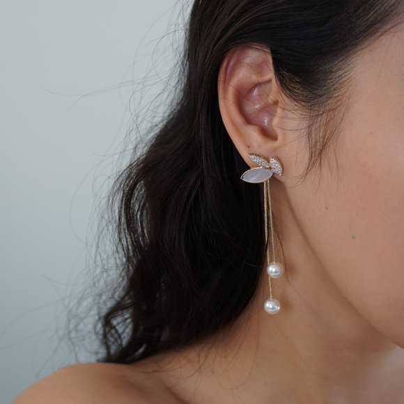 New Leaf & Pearl Drop Earring - Picture 3 of 3